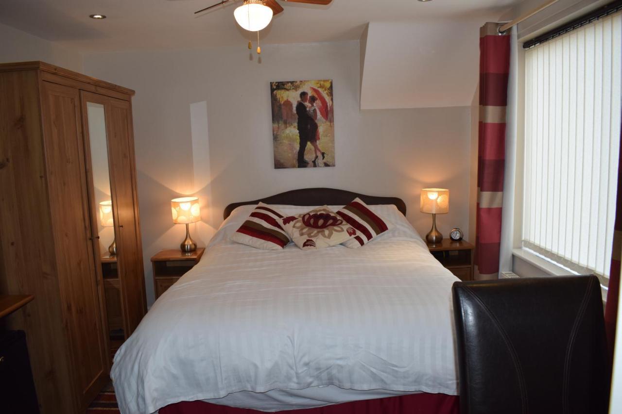 Castle Green Bed And Breakfast Ashbourne  Eksteriør billede