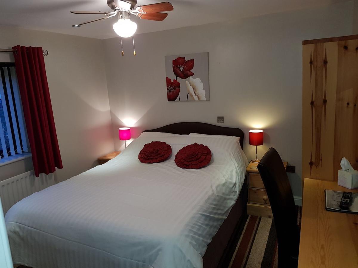 Castle Green Bed And Breakfast Ashbourne  Eksteriør billede